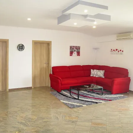 Andrijana - Srd401 Maslenica